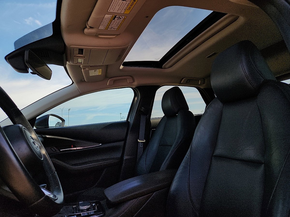 Used 2022 MAZDA CX-30 AWD 2.5 S w/ Premium Package image 7