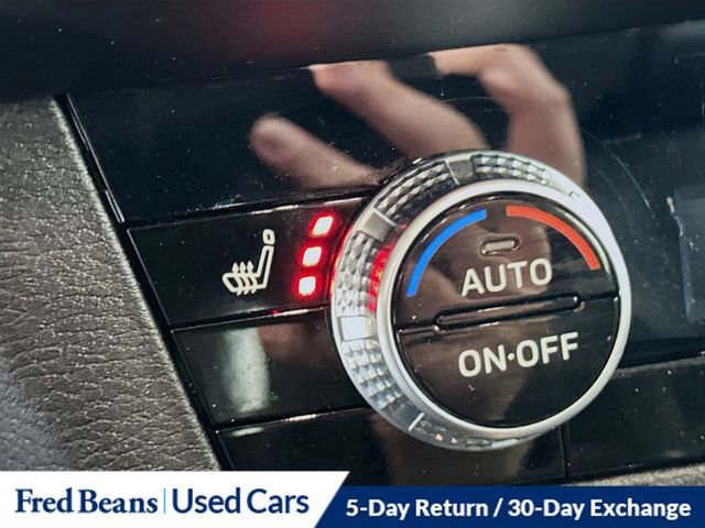 Used 2025 Mitsubishi Outlander SE image 22