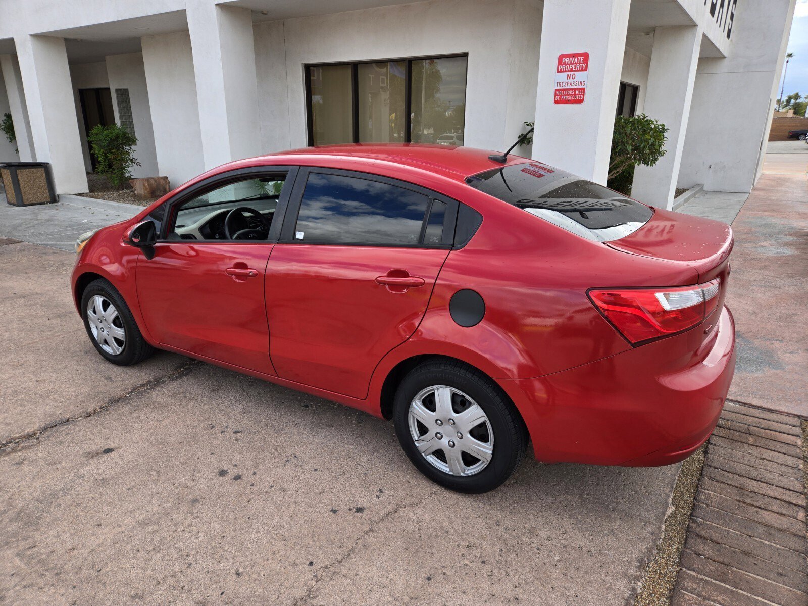 Used 2013 Kia Rio LX image 3
