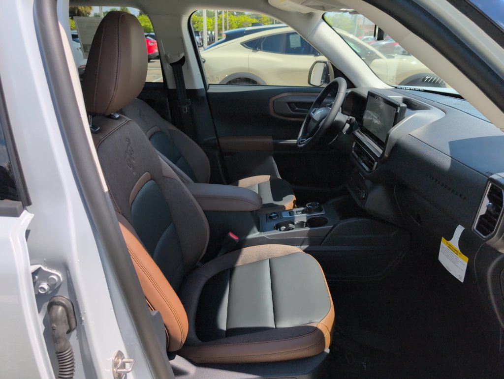 New 2026 Ford Bronco Sport Outer Banks w/ Outer Banks Tech Package+ AWD/4WD image 14