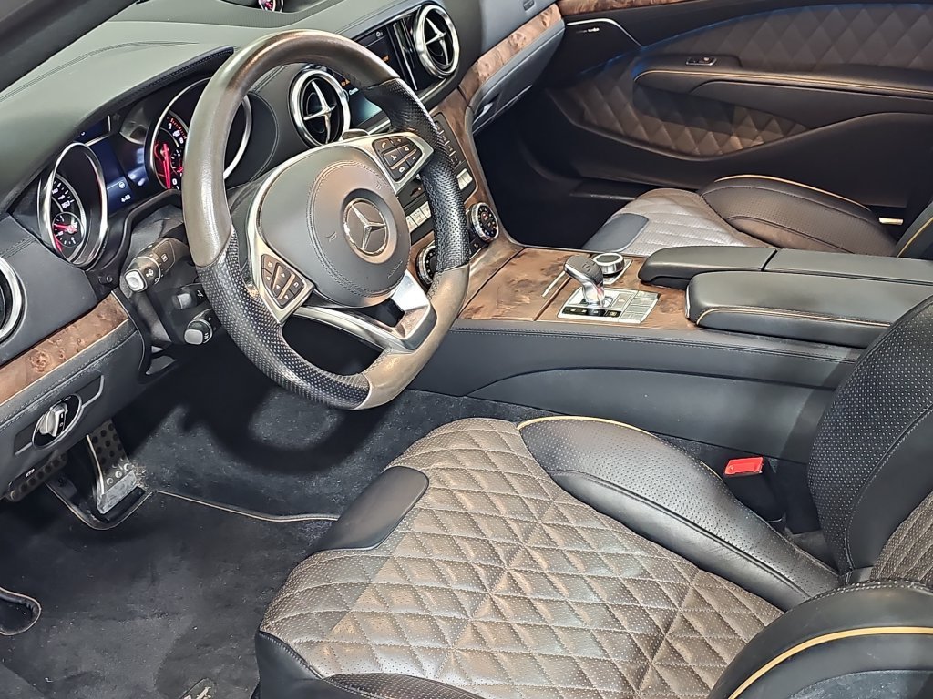 Used 2020 Mercedes-Benz SL 550 image 16