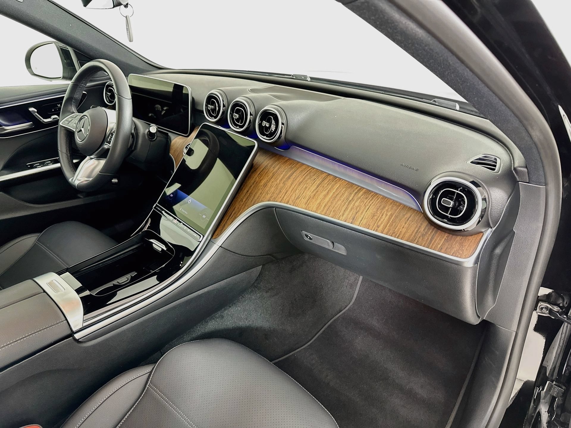Certified 2025 Mercedes-Benz C 300 Sedan image 29