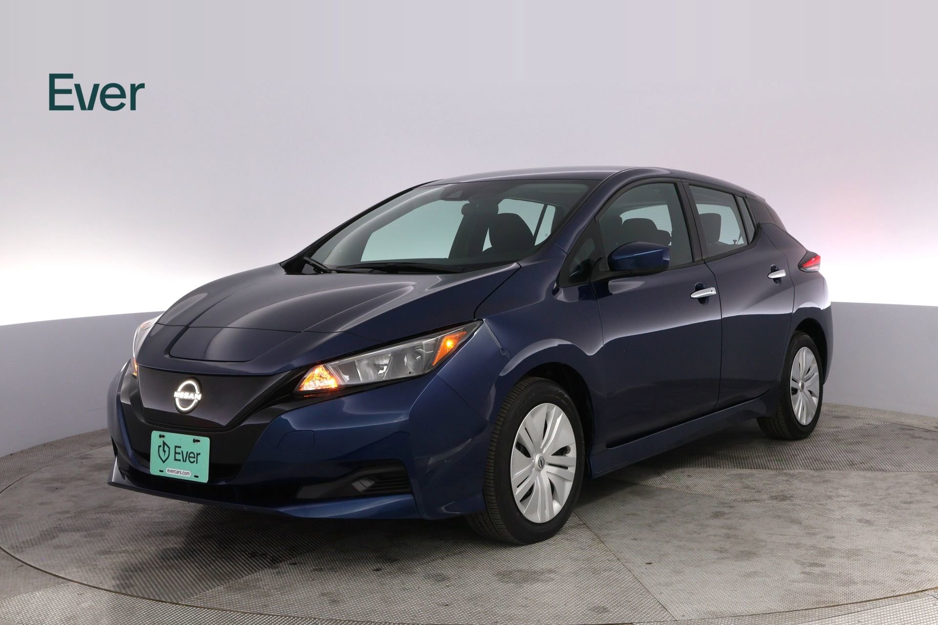 Used 2025 Nissan Leaf S FWD image 2
