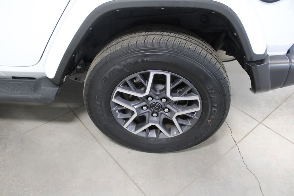 Used 2024 Jeep Wrangler Sahara image 55