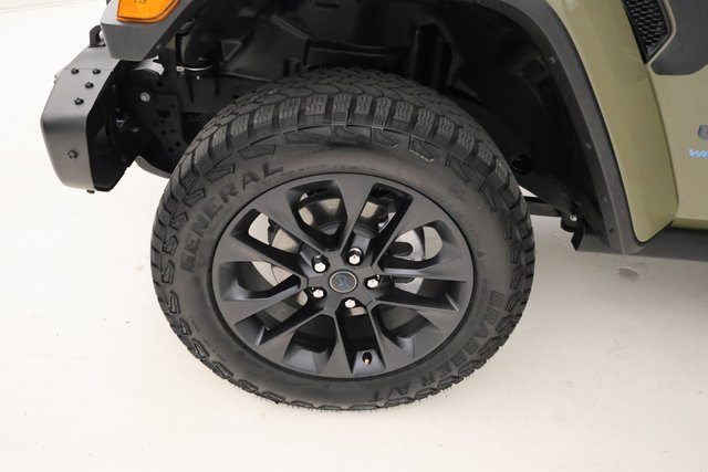 Used 2025 Jeep Wrangler Unlimited Sahara image 6