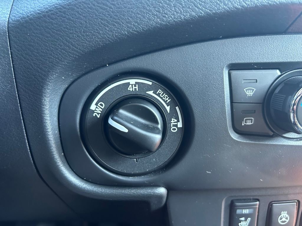 Used 2023 Nissan Frontier PRO-4X w/ Pro Convenience Package image 15