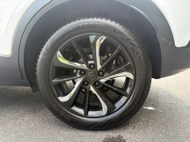Used 2020 Buick Encore GX Essence w/ Experience Buick Package FWD image 14