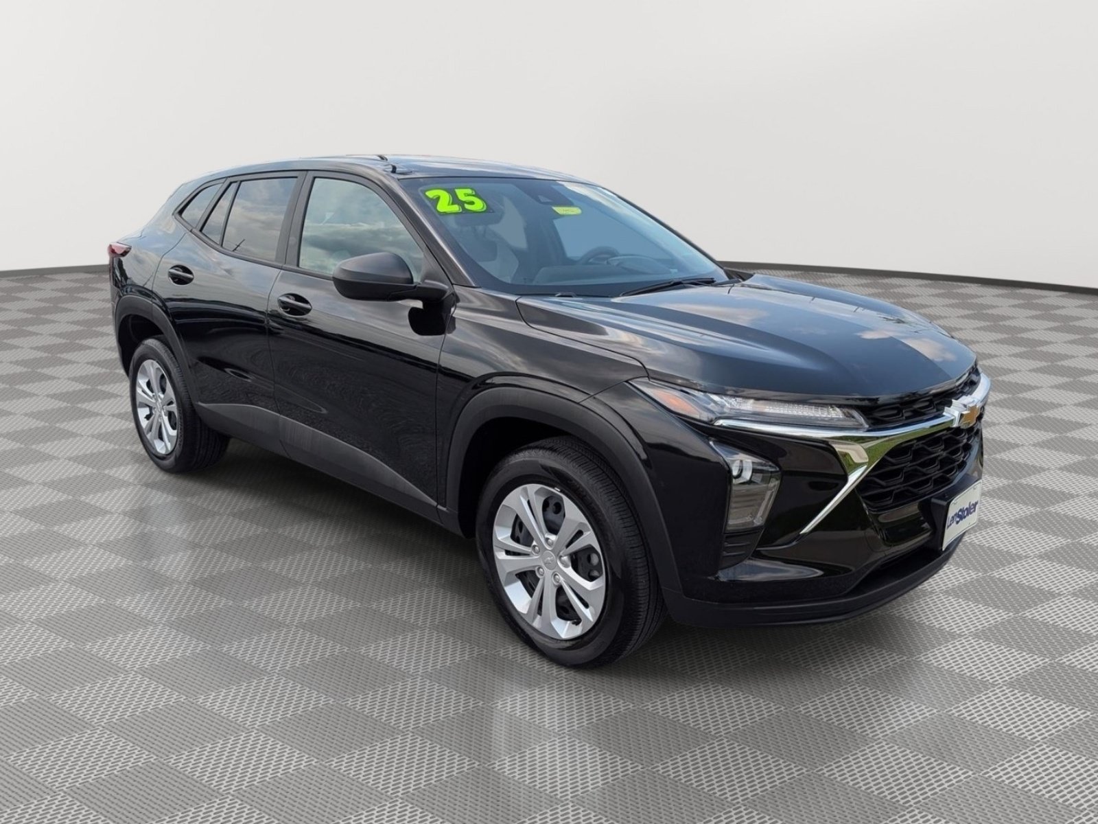 Used 2025 Chevrolet Trax LS FWD image 7