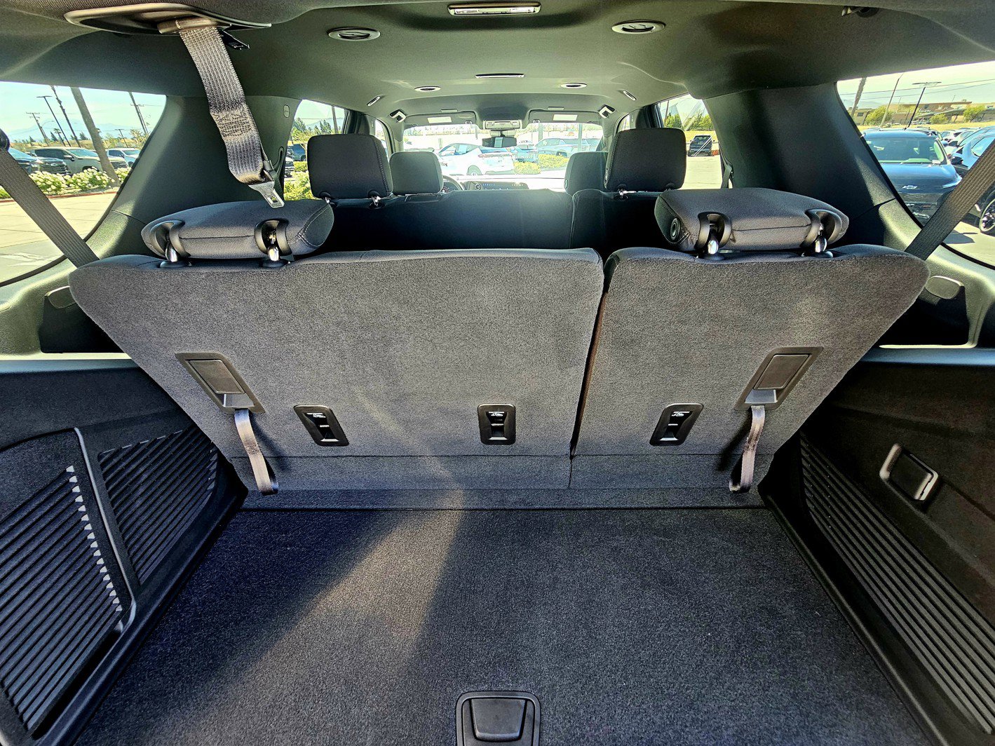 New 2026 Chevrolet Tahoe LS image 12