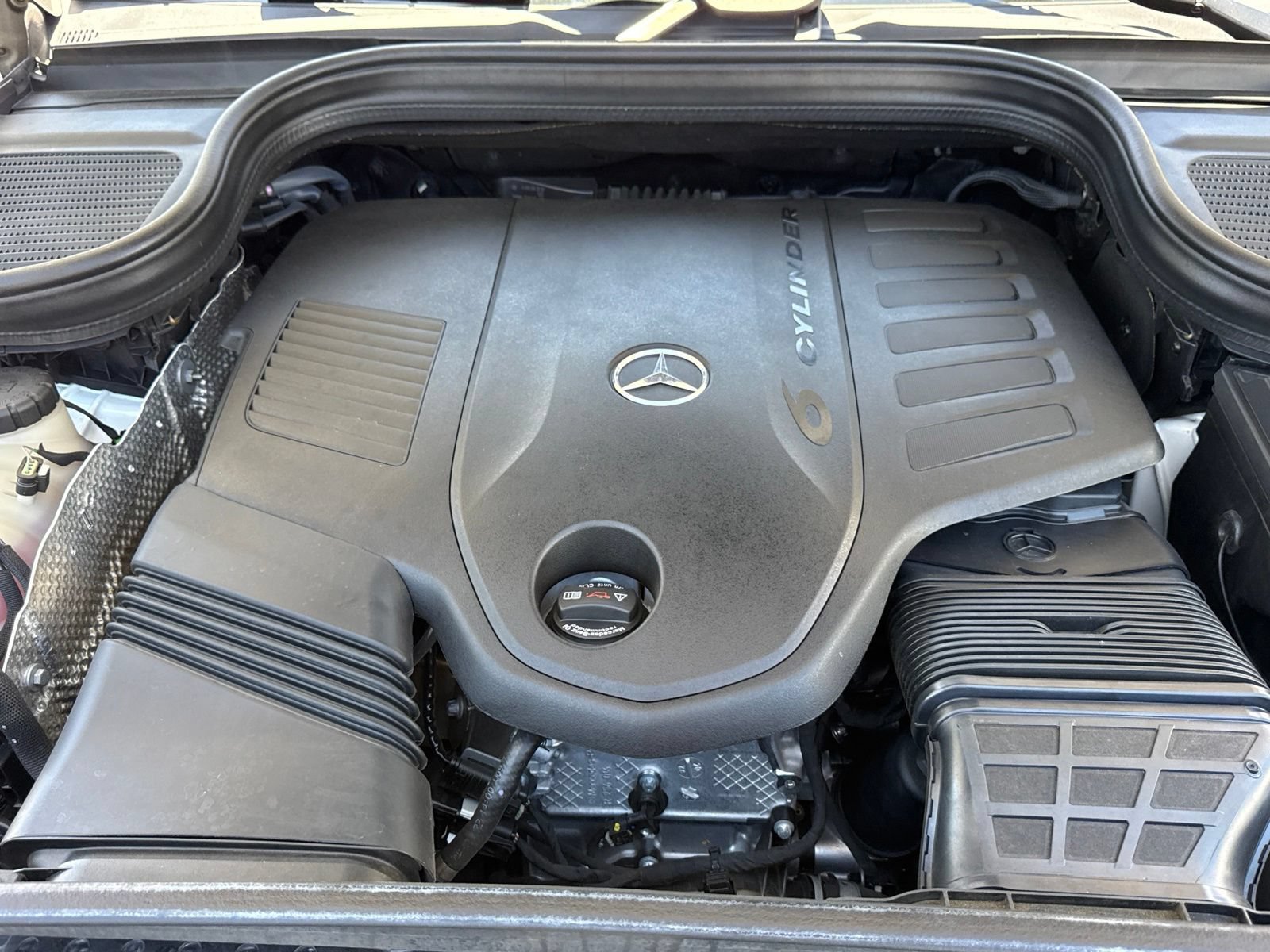 Used 2022 Mercedes-Benz GLS 450 4MATIC image 45