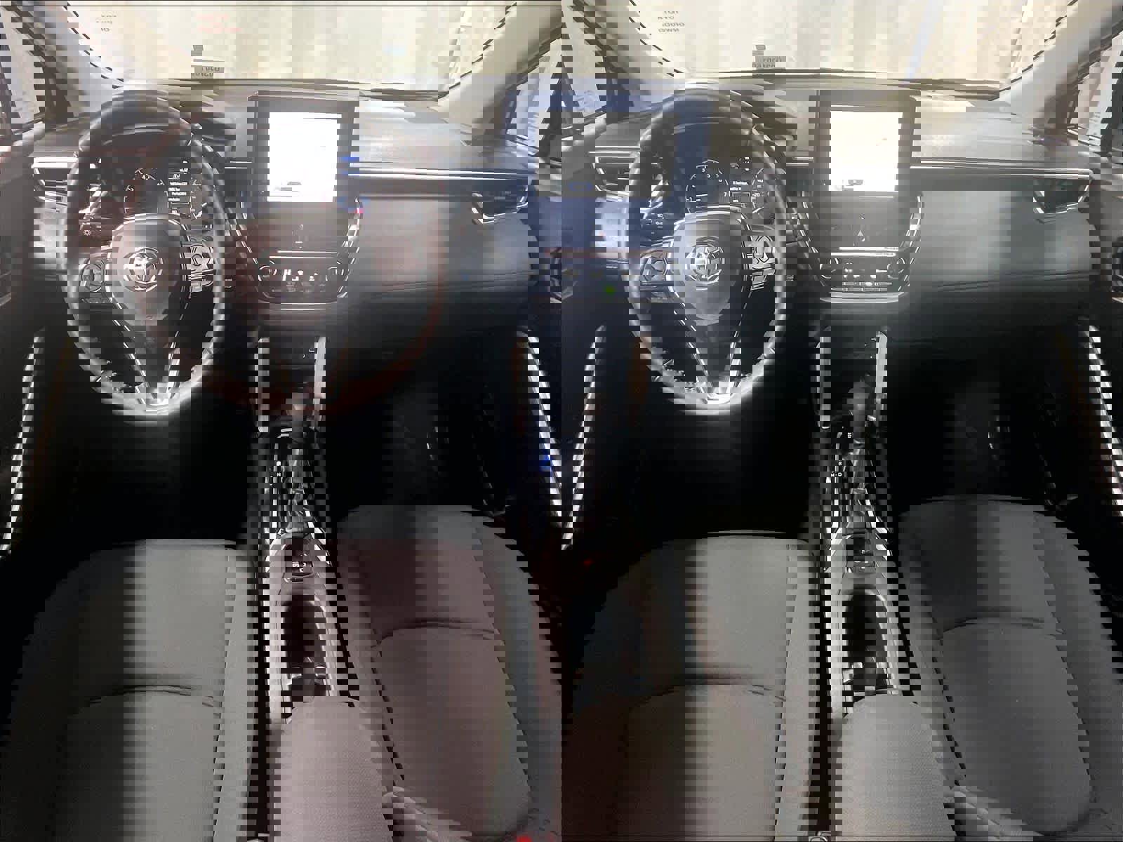 Used 2024 Toyota Corolla Cross LE image 22