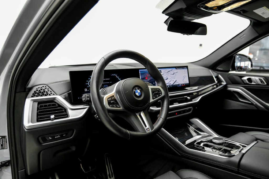 Used 2024 BMW X6 M60i w/ Climate Comfort Package AWD/4WD image 5
