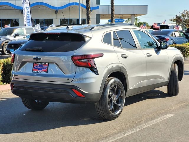 New 2026 Chevrolet Trax LT FWD image 4