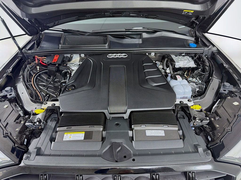 Certified 2025 Audi Q7 2.0T Premium w/ Convenience Plus Package image 34