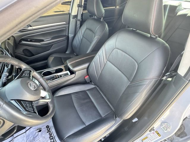 Used 2024 Nissan Altima 2.5 SR w/ SR Premium Package image 13
