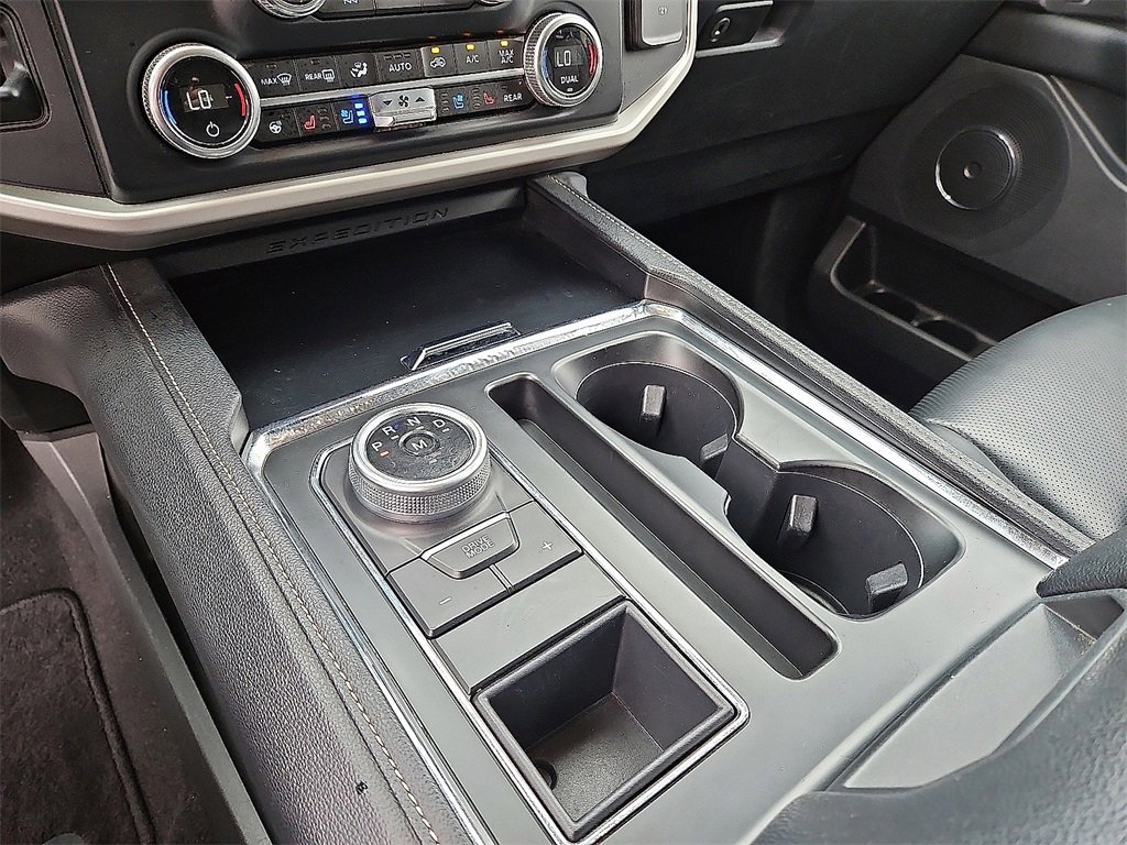 Used 2024 Ford Expedition Max XLT image 25