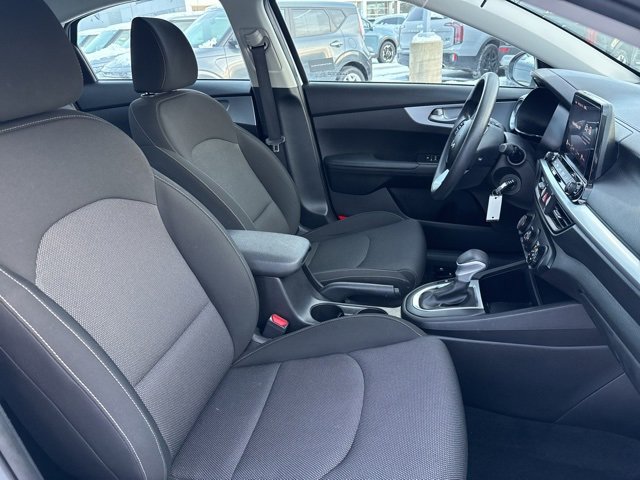 Used 2023 Kia Forte LXS image 38
