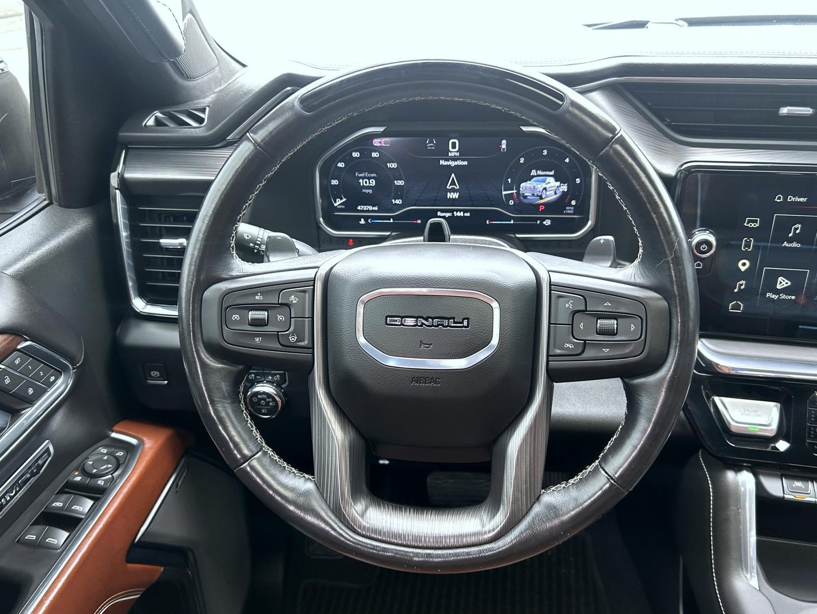 Used 2024 GMC Sierra 1500 Denali Ultimate AWD/4WD image 11