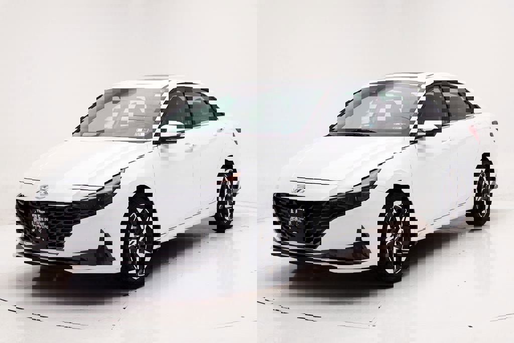 Used 2023 Hyundai Elantra Limited video 2