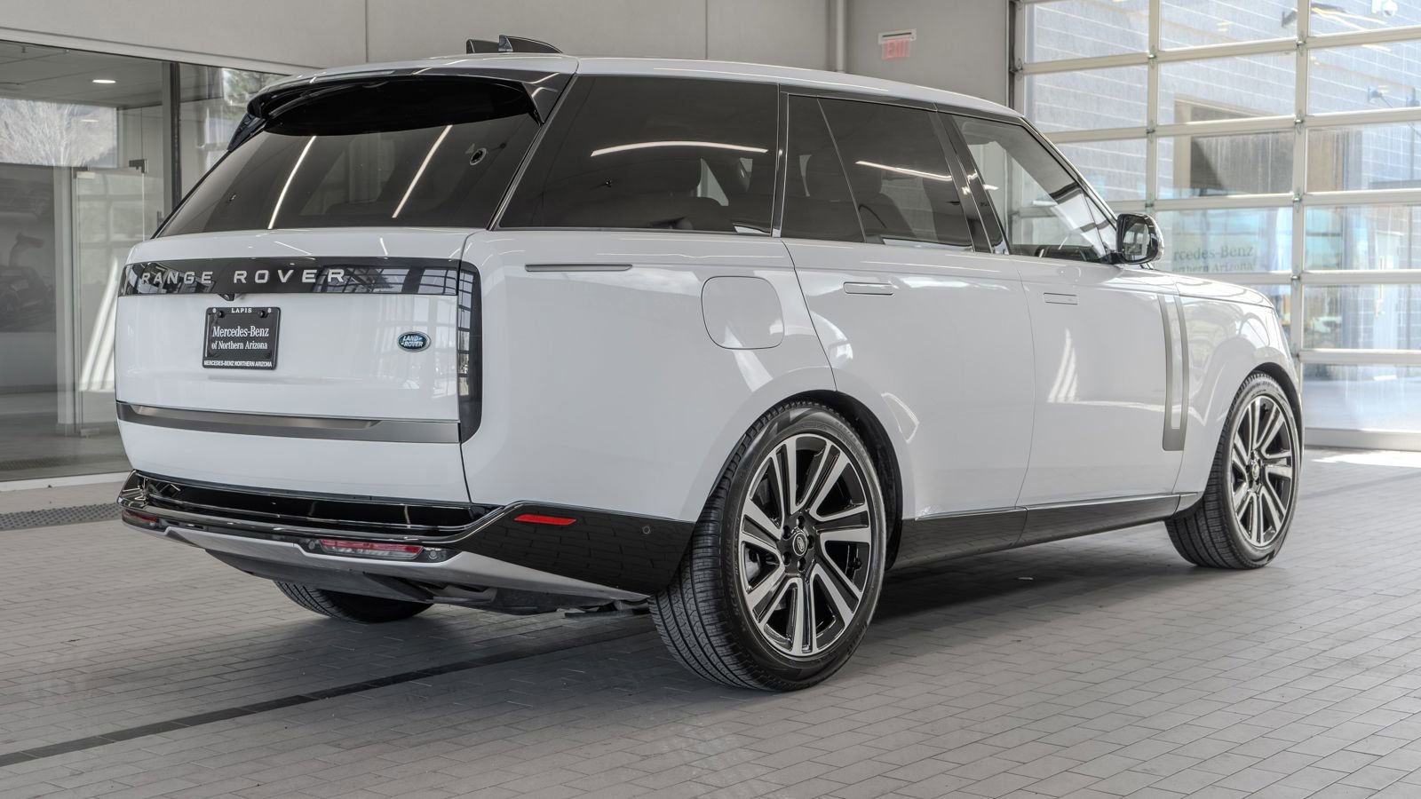 Used 2023 Land Rover Range Rover SE AWD/4WD image 28