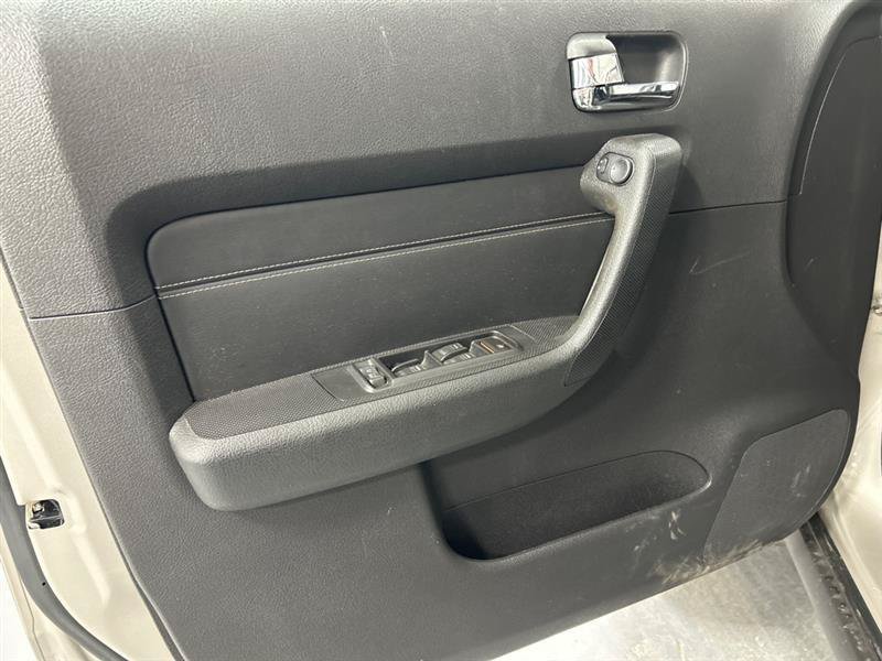 Used 2006 HUMMER H3 AWD/4WD image 16