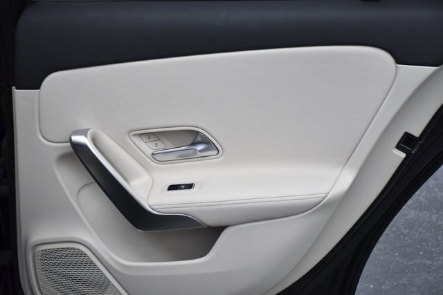 Used 2022 Mercedes-Benz A 220 image 29