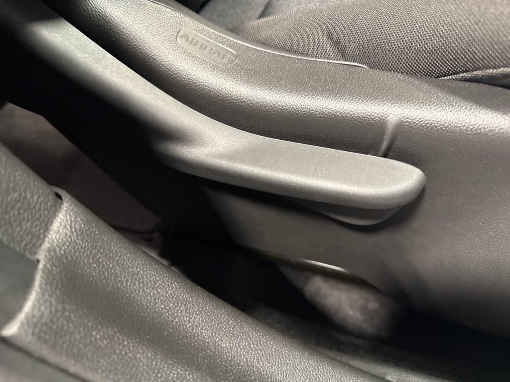 Used 2024 Chevrolet Trax LS w/ LS Convenience Package FWD image 32