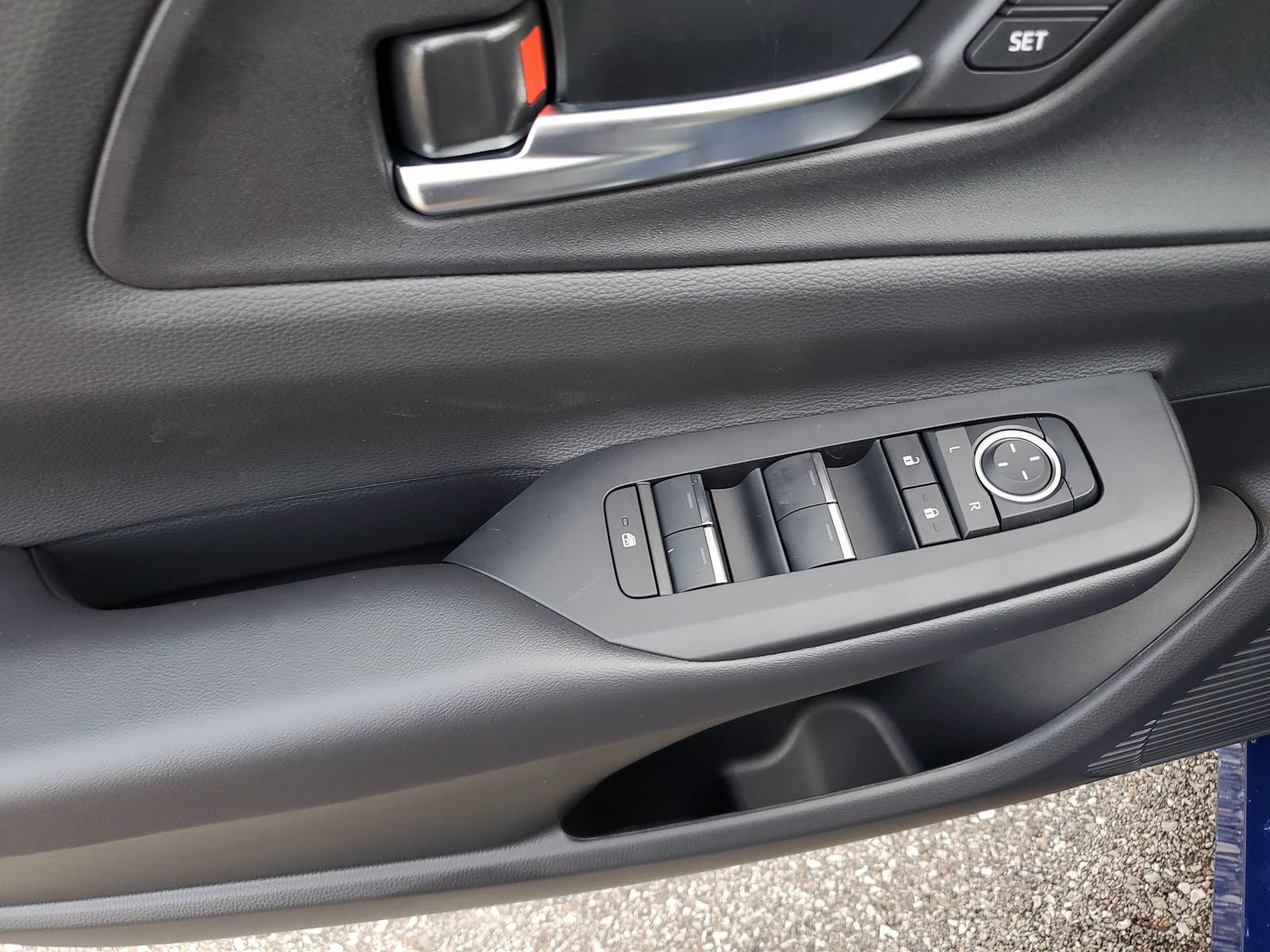 New 2026 Toyota Prius Plug-In Hybrid FWD image 19