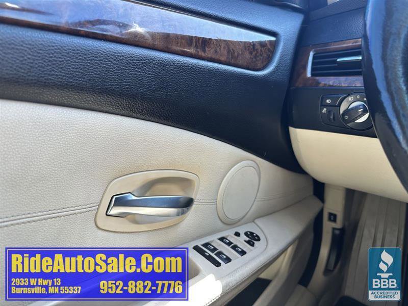 Used 2009 BMW 528i xDrive Sedan AWD/4WD image 31
