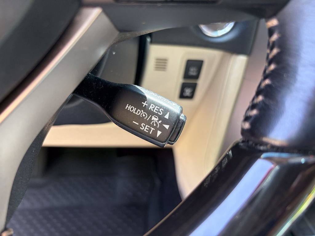 Used 2021 Lexus GX 460 Luxury w/ Sport Design Package AWD/4WD image 43