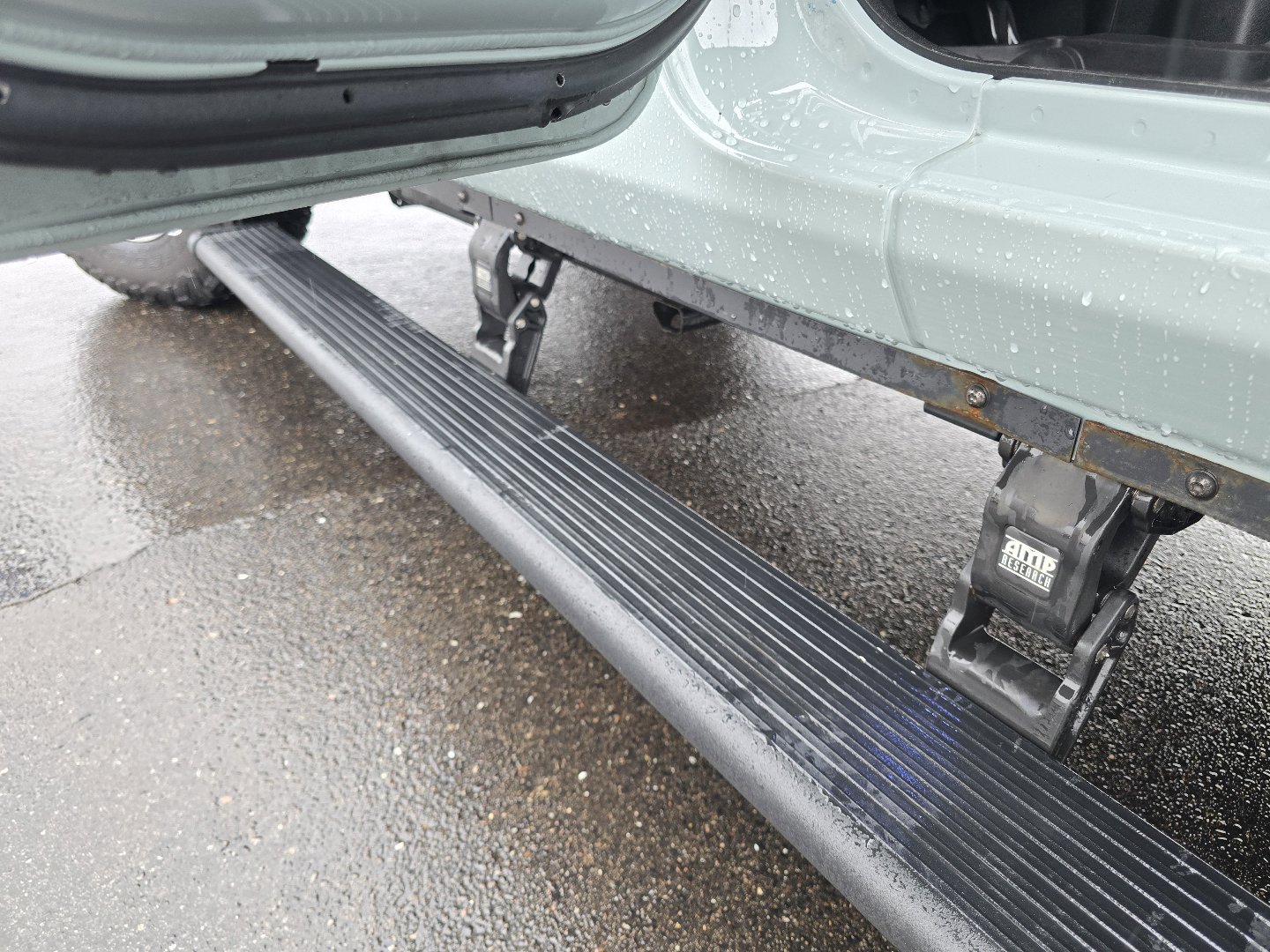 Used 2024 Jeep Wrangler Unlimited Rubicon w/ Safety Group image 17