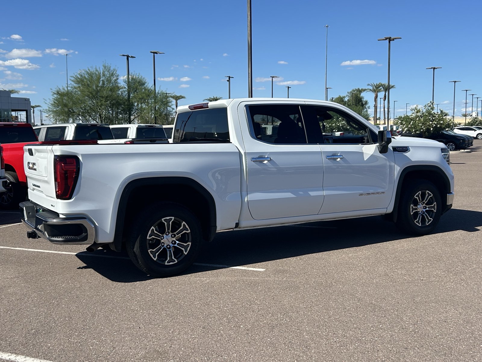 Certified 2025 GMC Sierra 1500 SLT RWD image 5