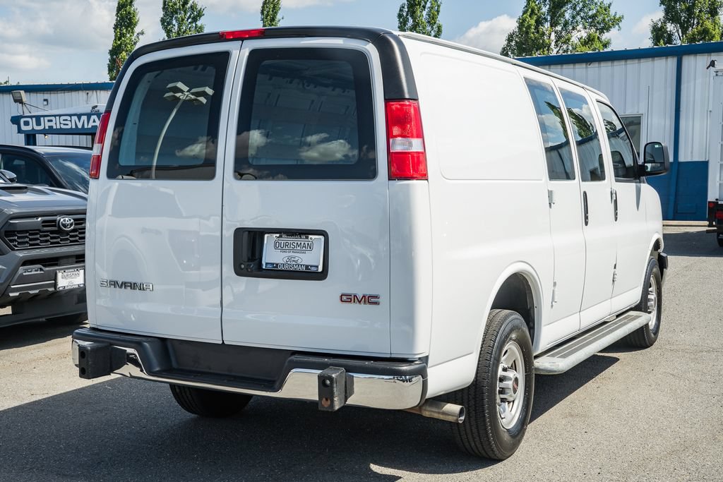 Used 2024 GMC Savana 2500 w/ Driver Convenience Package RWD image 4