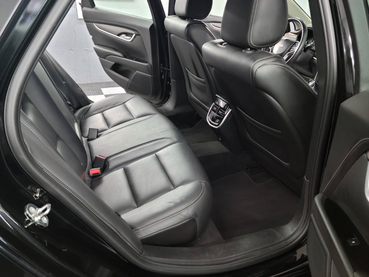Used 2018 Cadillac XTS Luxury FWD image 11