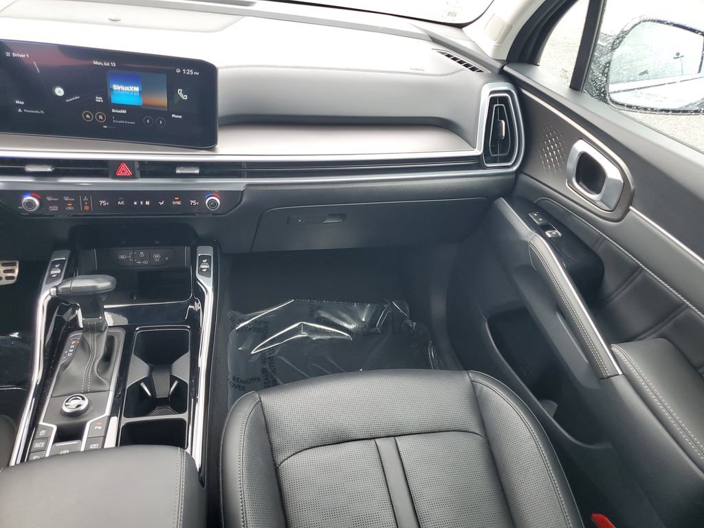 Used 2024 Kia Sorento SX FWD image 28