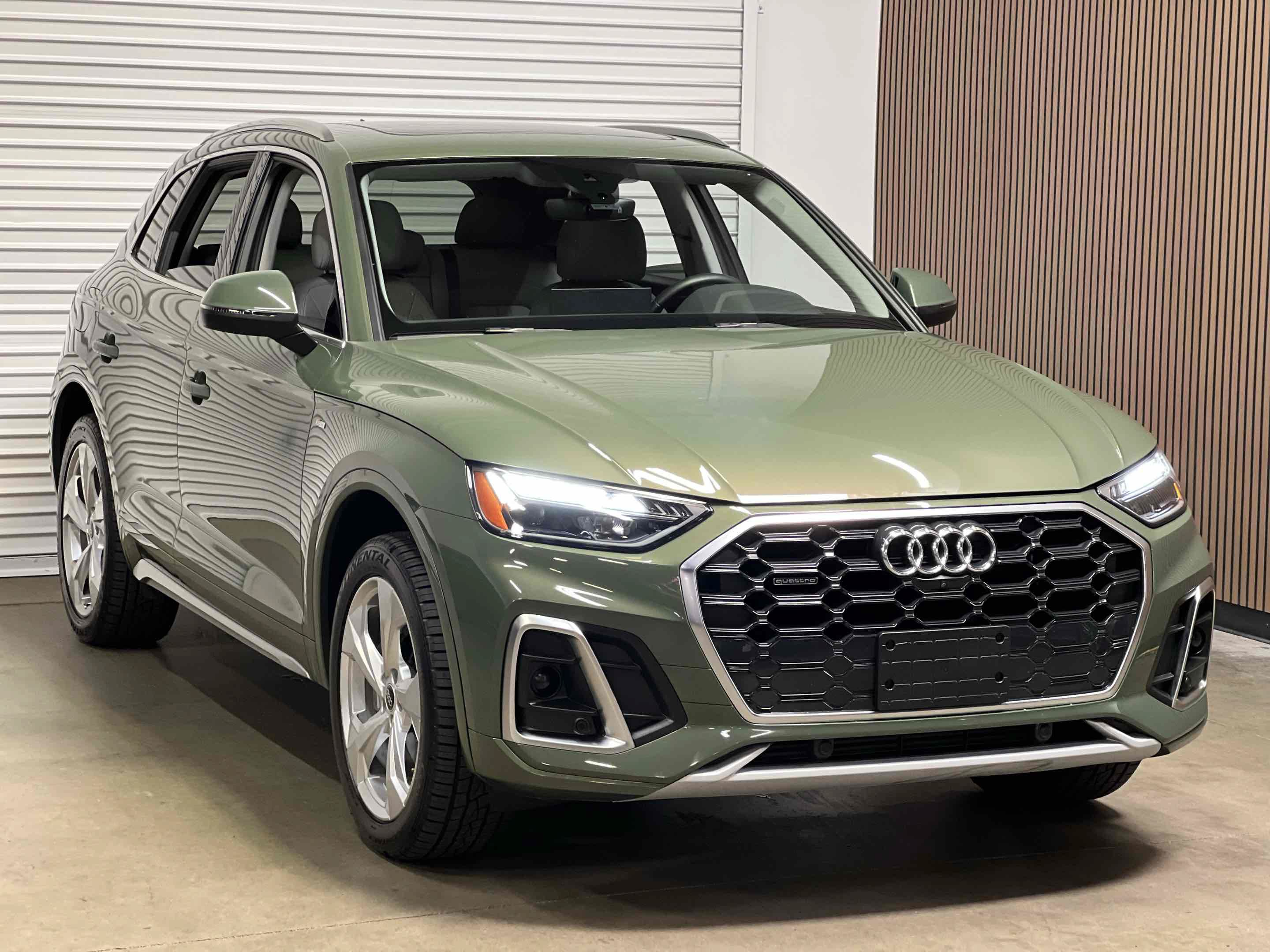 Used 2023 Audi Q5 2.0T Premium Plus AWD/4WD image 3