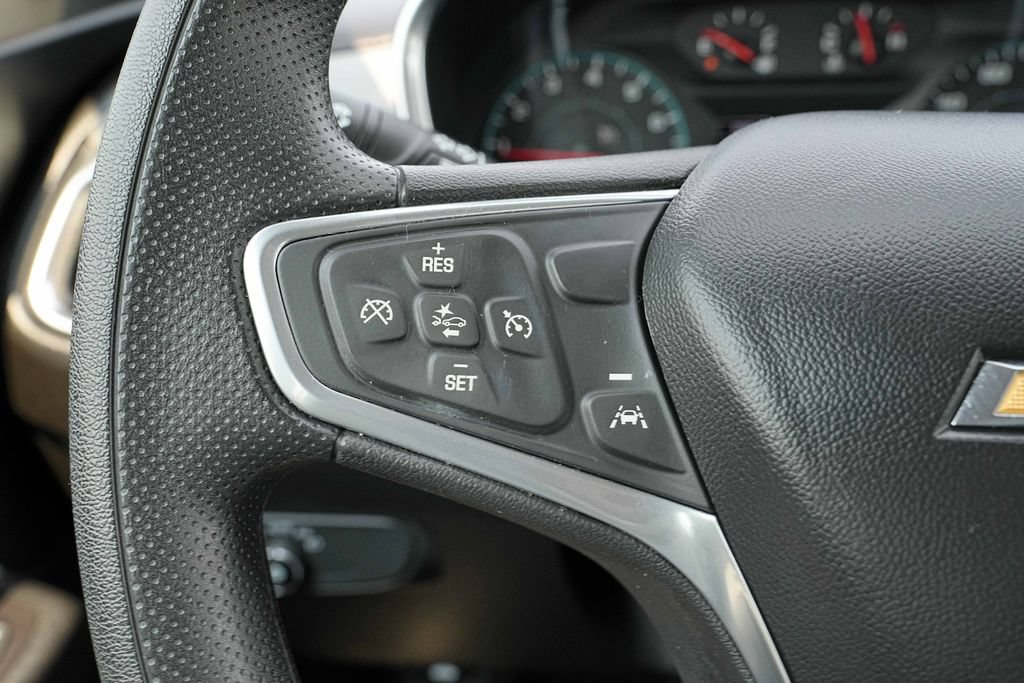 Used 2022 Chevrolet Equinox LS AWD/4WD image 35