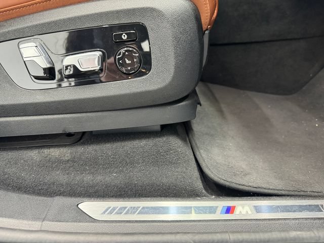 Used 2022 BMW X5 sDrive40i w/ M Sport Package RWD image 45