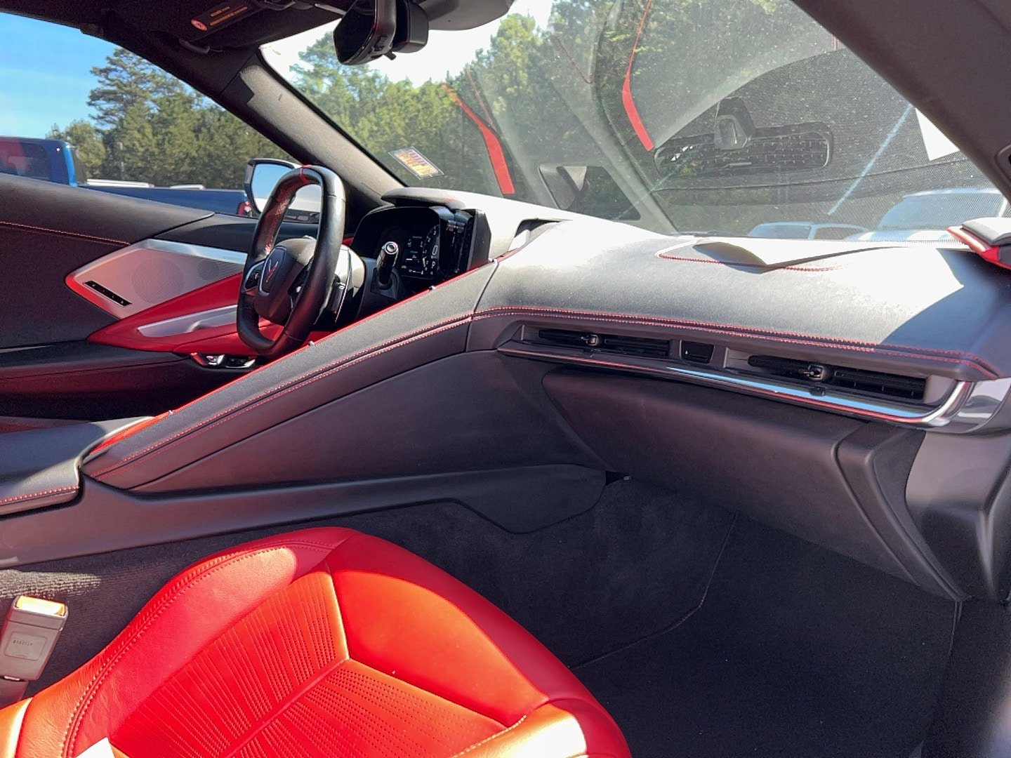 Used 2020 Chevrolet Corvette w/ 2LT Preferred Equipment Group RWD image 23