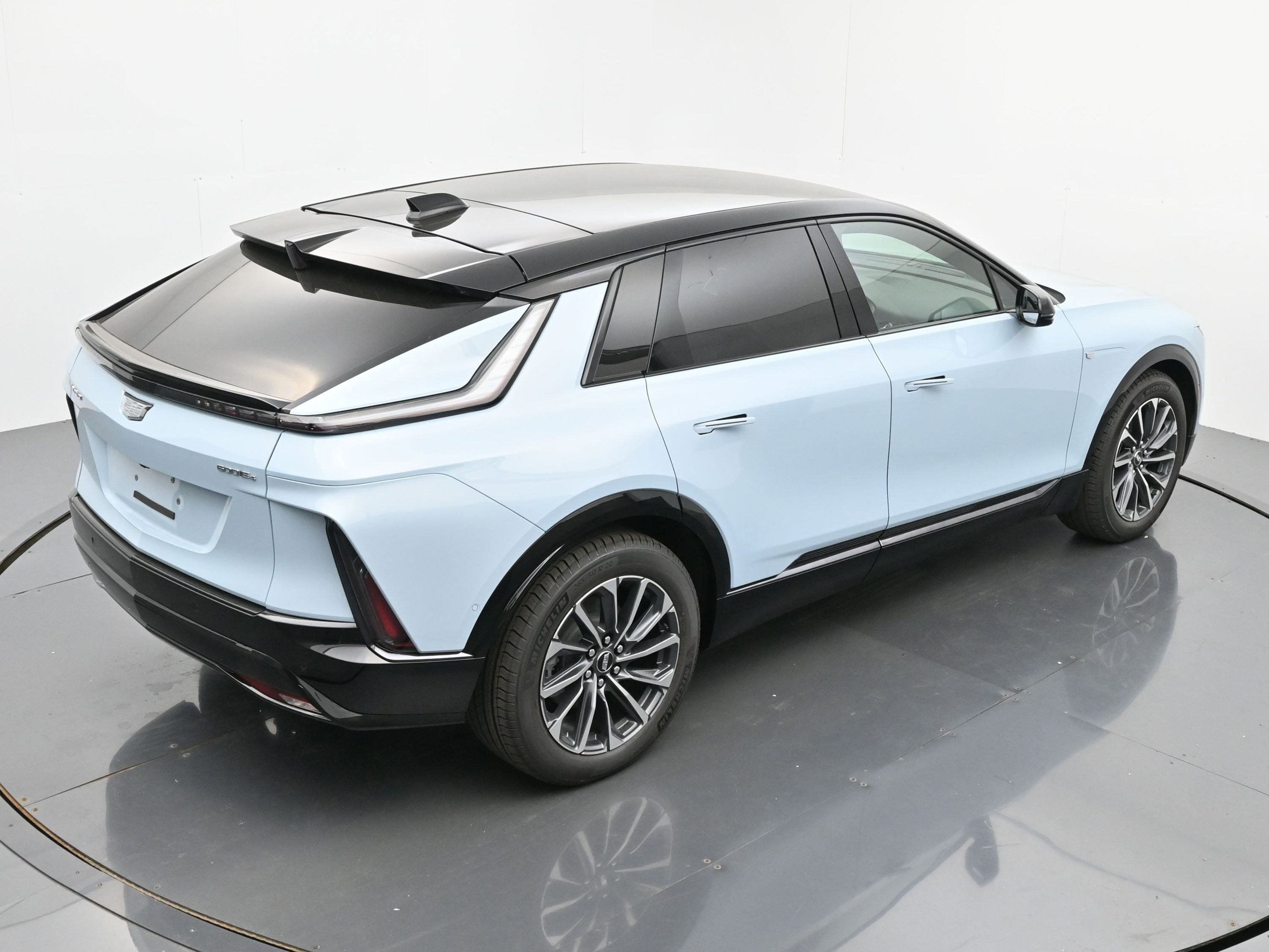 New 2026 Cadillac Lyriq Sport image 27