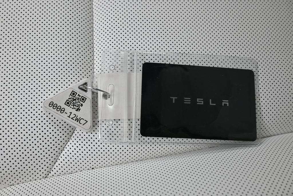 Used 2023 Tesla Model X Plaid AWD/4WD image 40