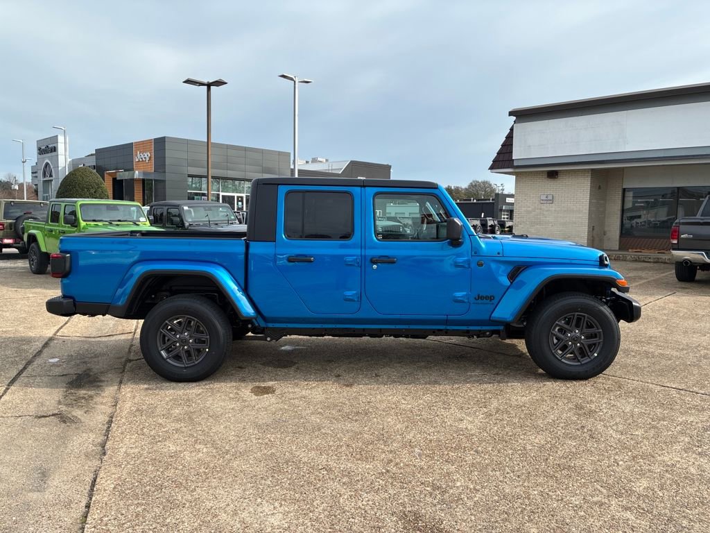 New 2026 Jeep Gladiator Sport AWD/4WD image 7