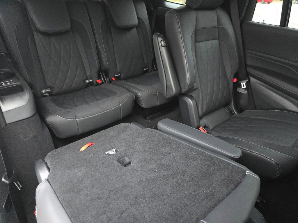 New 2026 Mercedes-Benz GLS 63 AMG 4MATIC image 21