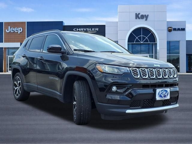Used 2025 Jeep Compass Limited AWD/4WD image 7