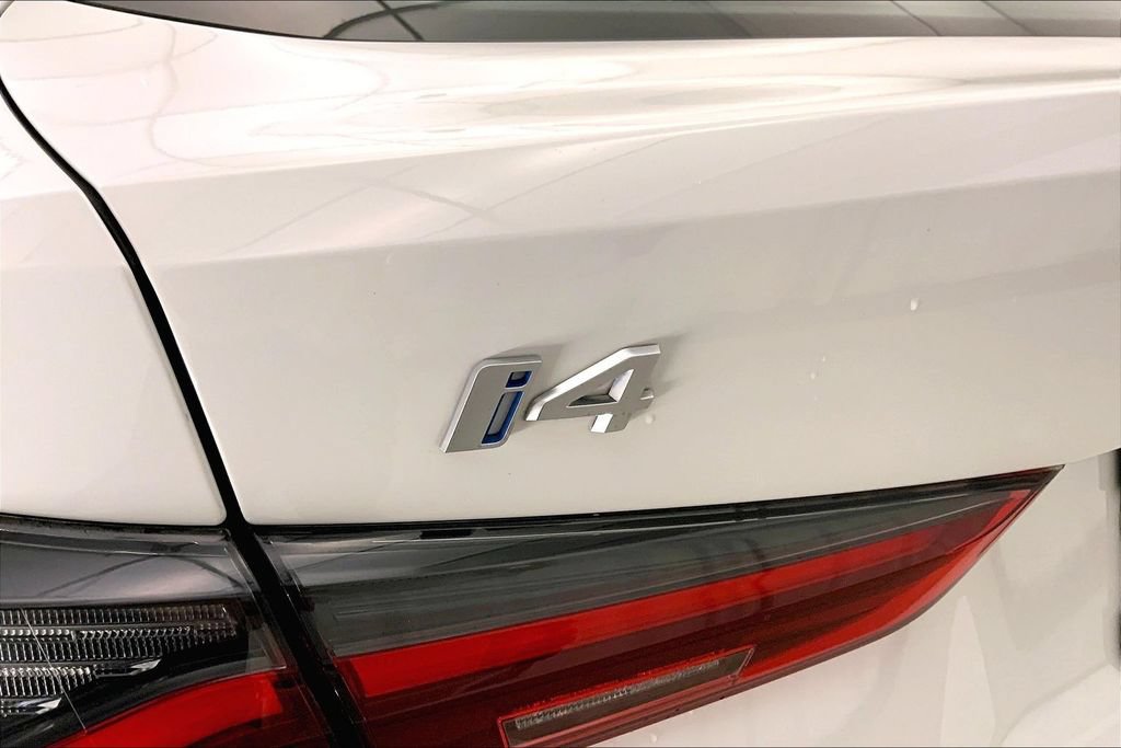 Used 2023 BMW i4 eDrive40 w/ Premium Package RWD image 7