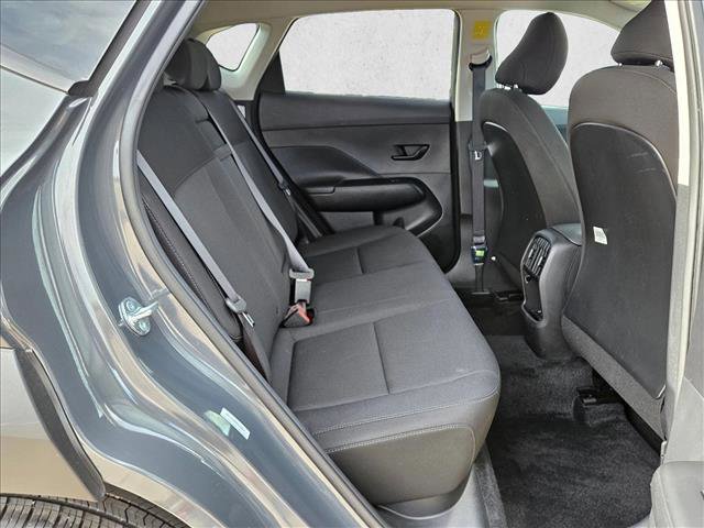 Used 2025 Hyundai Kona SEL FWD image 19