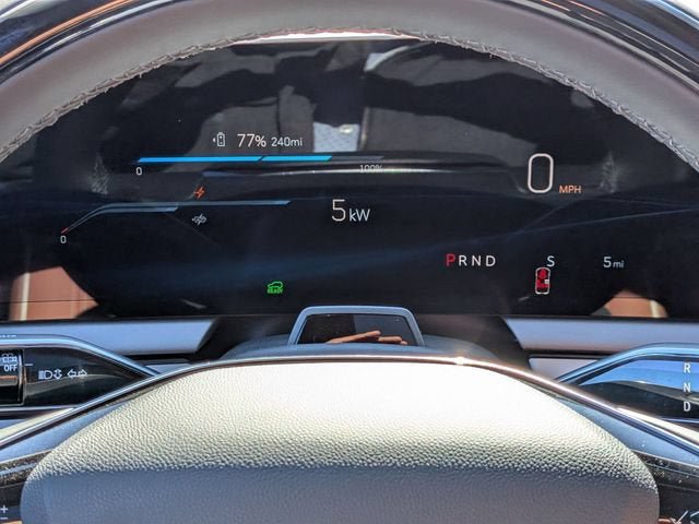 New 2026 Cadillac Optiq Luxury 2 RWD image 18