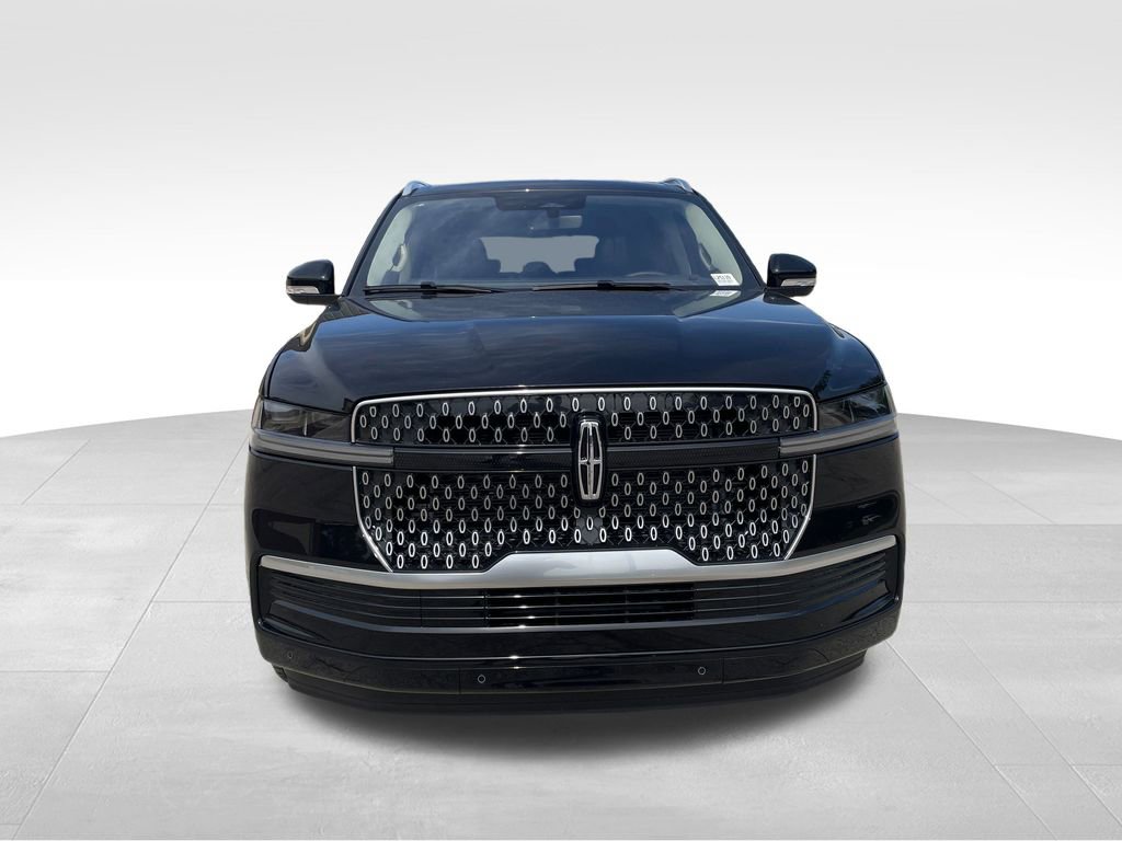 New 2025 Lincoln Navigator Reserve image 8