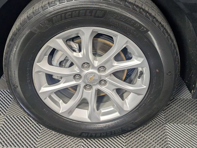 Used 2021 Chevrolet Equinox LT w/ LPO, Floor Liner Package image 8