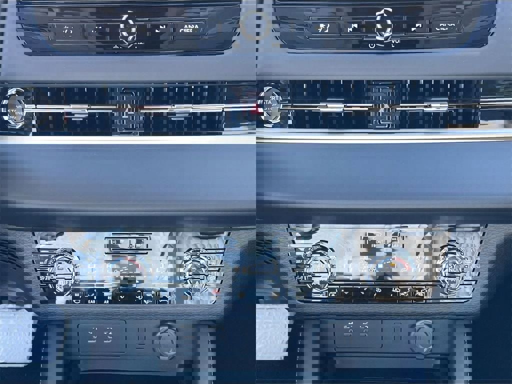 New 2026 Mitsubishi Outlander SEL image 17